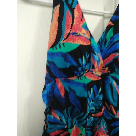 L.L. Bean Woman 10 Swimsuit Dress One Piece Tropical Halter Adjustable Strap Bra - Picture 4 of 10